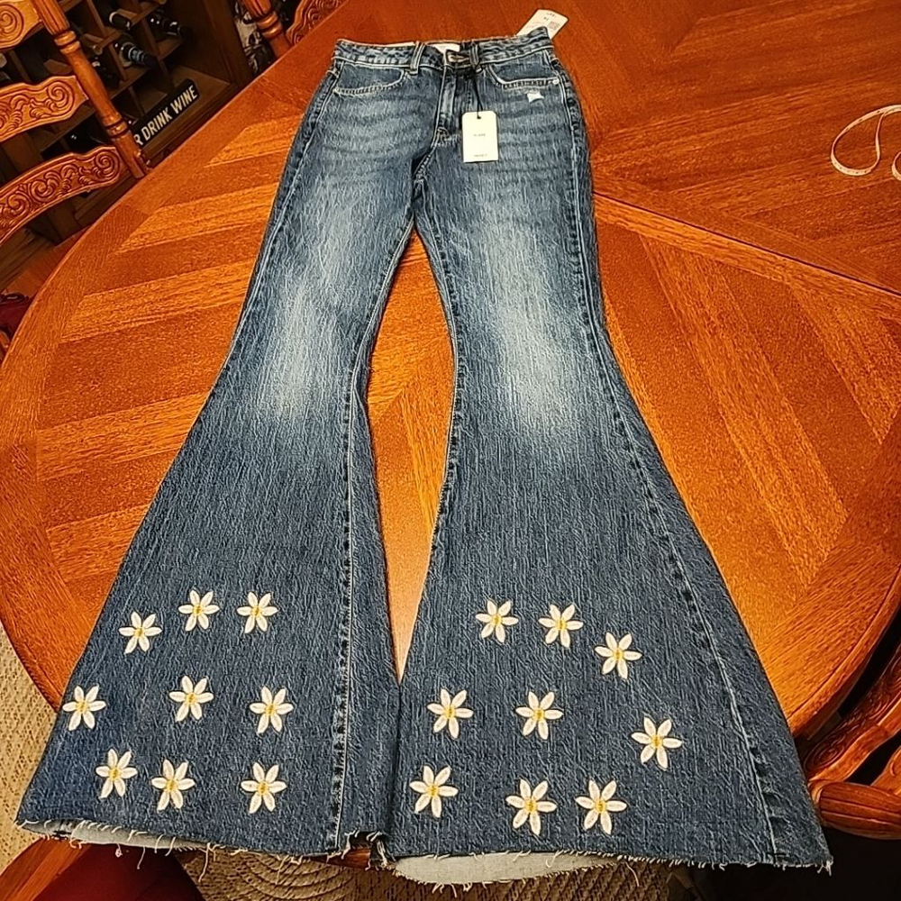 Size 24 Forever 21 Flare Embroidered Jean - Picture 2 of 9